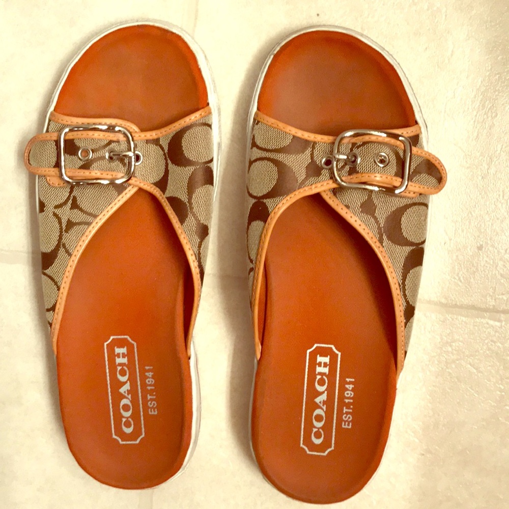 🌻Coach shoes🌻